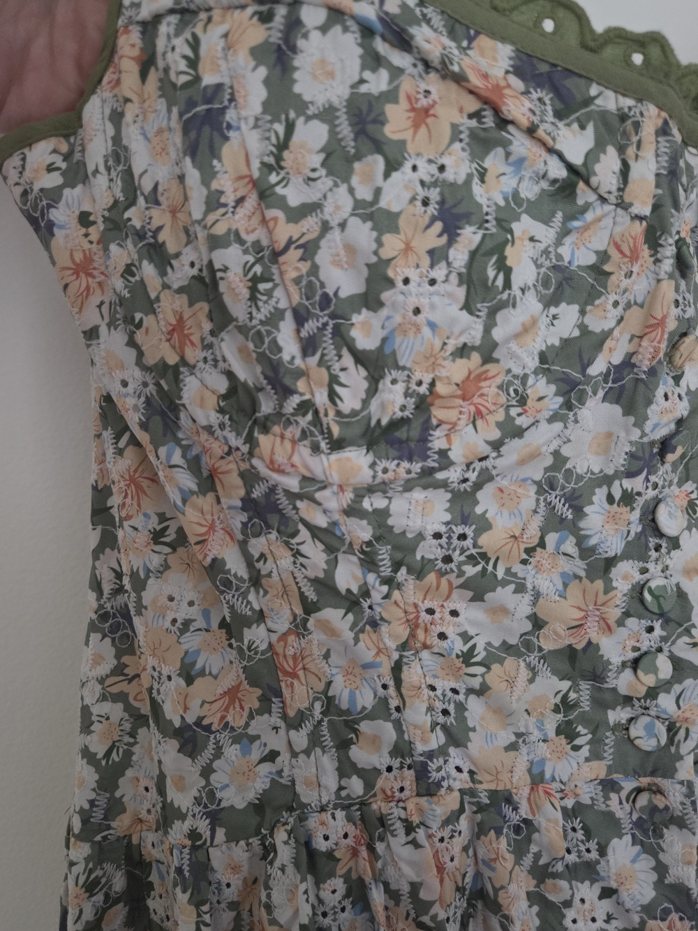 Green Floral Maxi Dress with Lace Trim - Picture 6 of 11